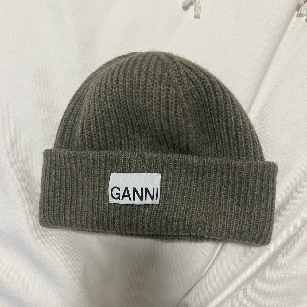 Ganni Women's Green Structured Rib Knit Beanie